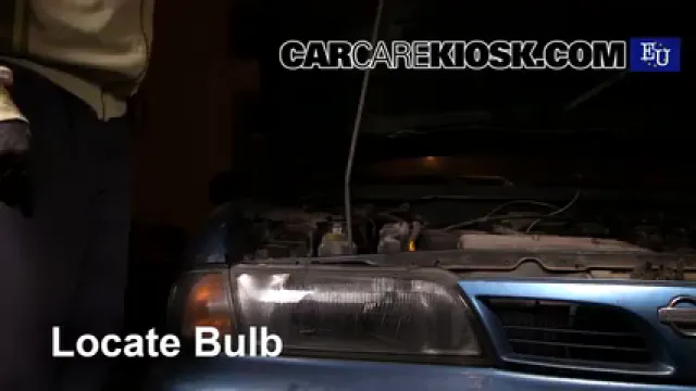 1999 Nissan Almera GX 2.0L 4 Cyl. Diesel Éclairage Feux de route (remplacer l'ampoule)